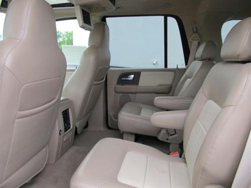 Ford Expedition 2005 photo 2