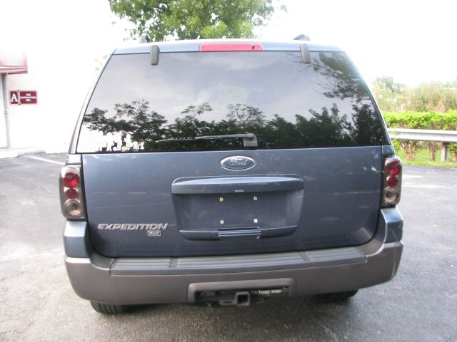 Ford Expedition 2005 photo 4