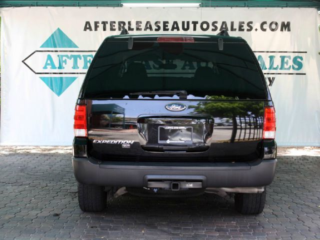 Ford Expedition 4x4 Coupe SUV