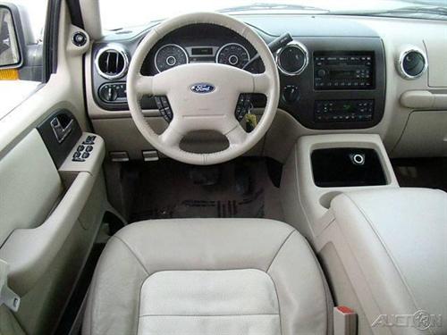 Ford Expedition 2005 photo 3