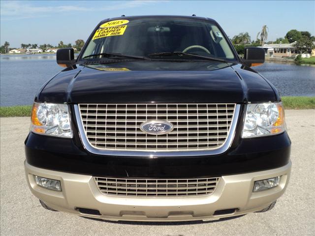 Ford Expedition 2005 photo 1