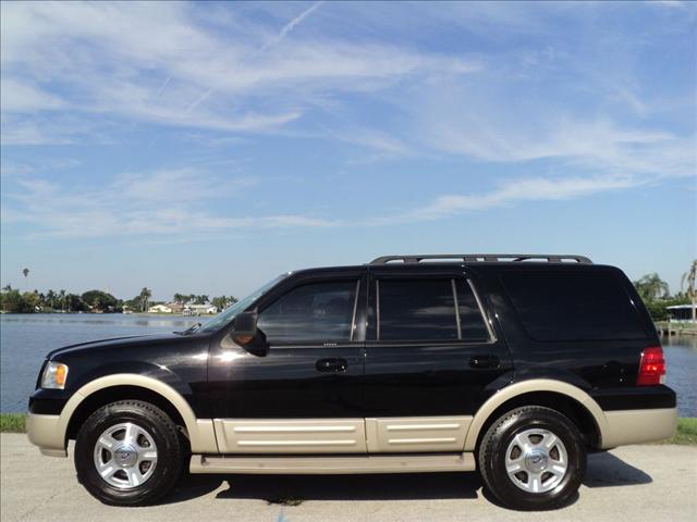Ford Expedition 2005 photo 2