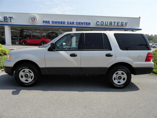 Ford Expedition 2005 photo 2