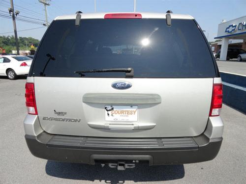 Ford Expedition 2005 photo 4