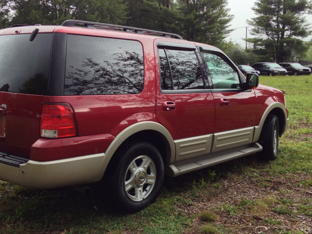 Ford Expedition 2005 photo 1