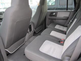 Ford Expedition 2005 photo 2