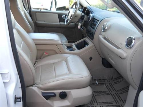 Ford Expedition 2005 photo 1