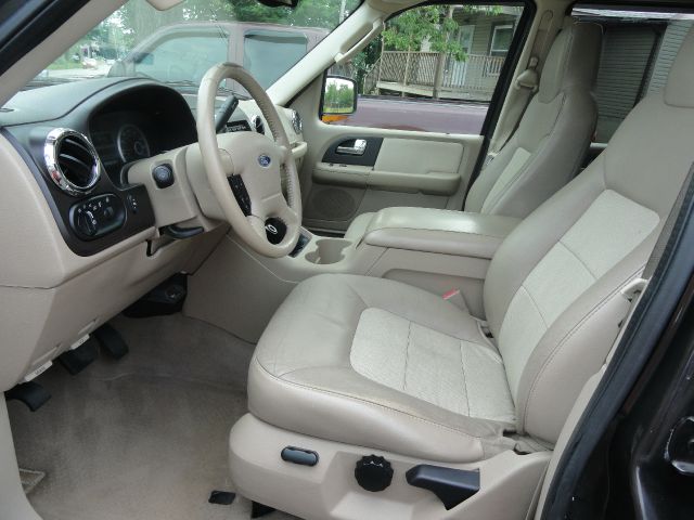 Ford Expedition 2005 photo 1