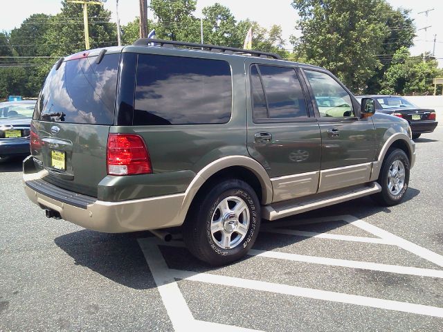 Ford Expedition 2005 photo 4