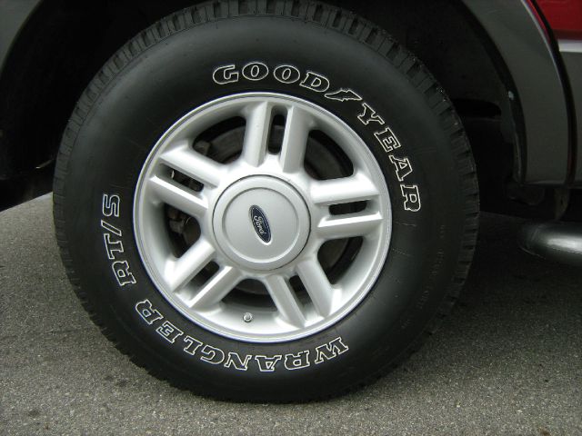 Ford Expedition 2005 photo 3