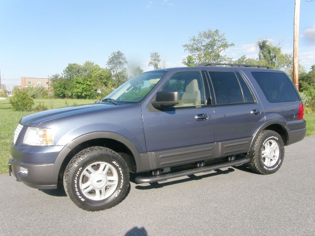 Ford Expedition 2005 photo 2