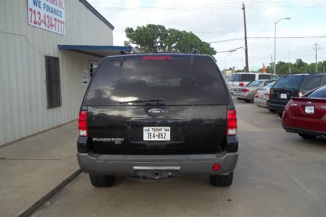 Ford Expedition 2005 photo 3