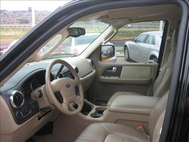 Ford Expedition 2005 photo 4