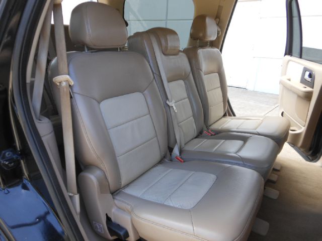 Ford Expedition 2005 photo 5