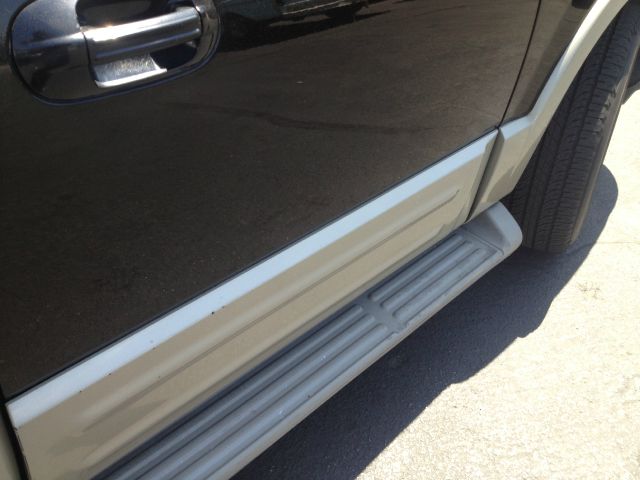 Ford Expedition 2005 photo 2