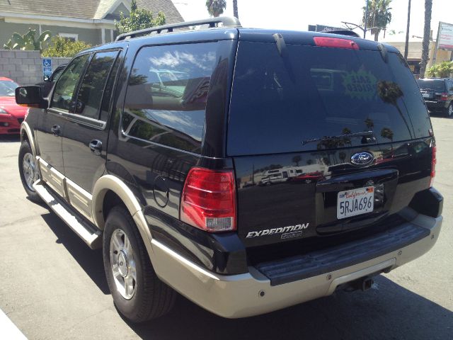 Ford Expedition 2005 photo 3