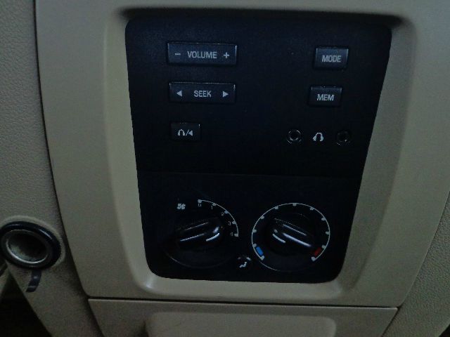 Ford Expedition 2005 photo 1