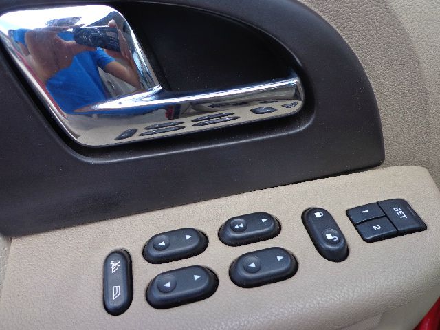 Ford Expedition 2005 photo 6