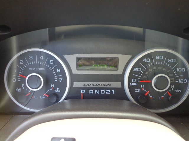Ford Expedition 2005 photo 8