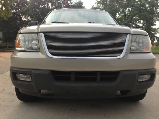 Ford Expedition 2005 photo 1