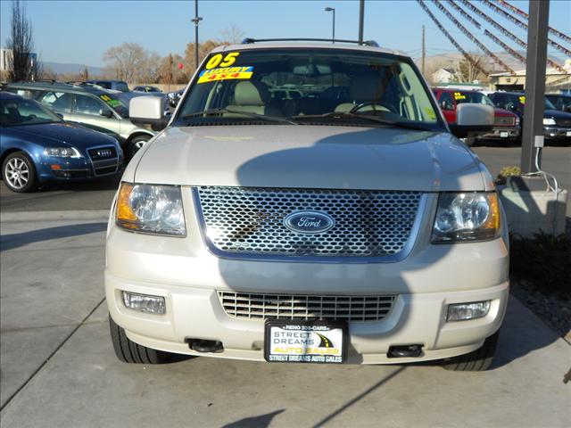 Ford Expedition 2005 photo 3