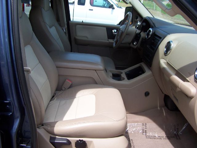 Ford Expedition 2005 photo 10