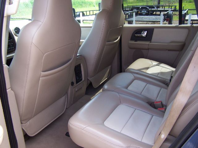Ford Expedition 2005 photo 12