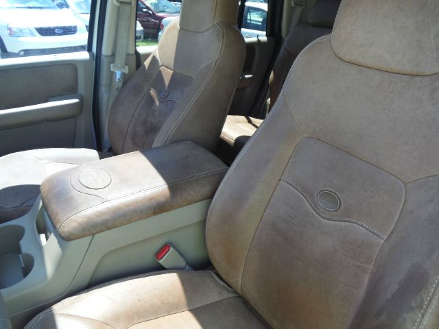 Ford Expedition 2005 photo 9