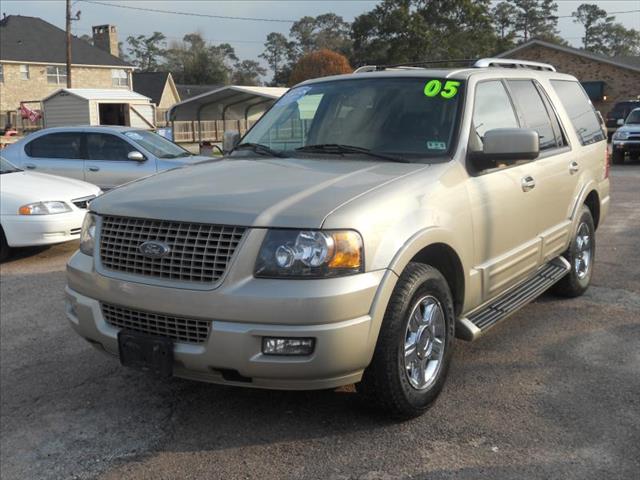 Ford Expedition 2005 photo 2