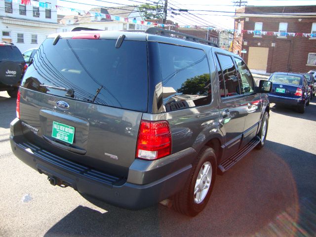 Ford Expedition 2005 photo 1