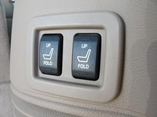 Ford Expedition 2005 photo 2