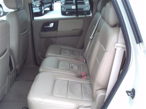 Ford Expedition 2005 photo 3