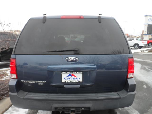 Ford Expedition 2006 photo 2