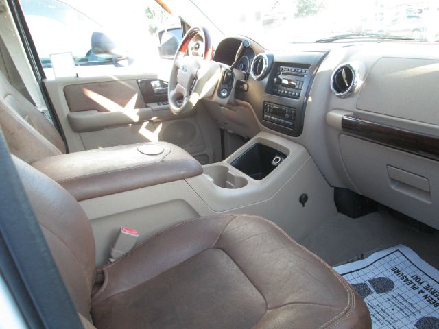 Ford Expedition SL 4x4 Regular Cab SUV