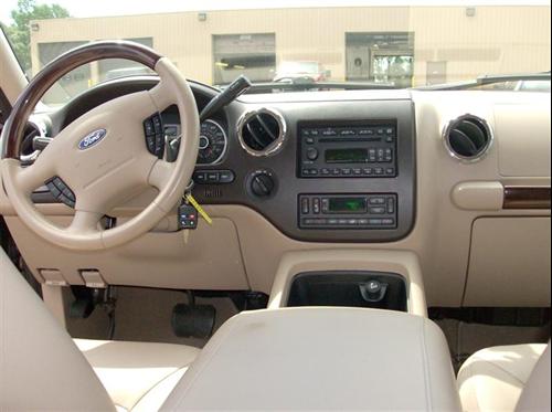 Ford Expedition 2006 photo 1
