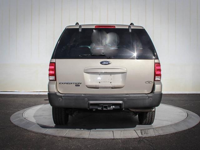 Ford Expedition 2006 photo 2