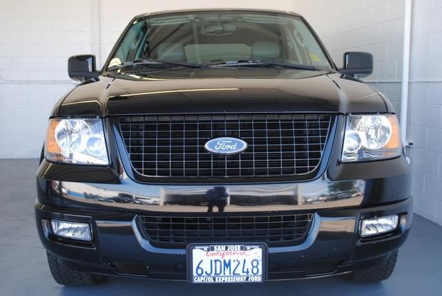Ford Expedition 2006 photo 2
