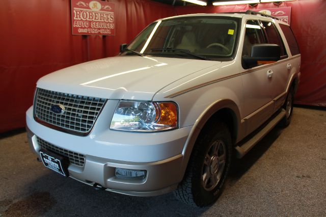 Ford Expedition E320 - Extra Sharp SUV