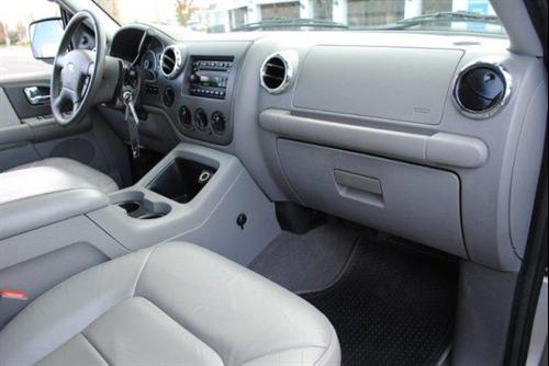 Ford Expedition 2006 photo 2