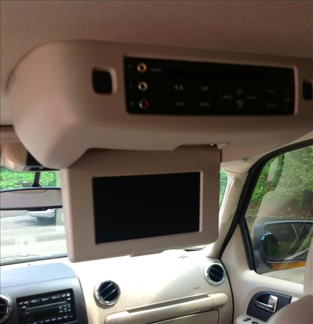 Ford Expedition E320 - Extra Sharp SUV