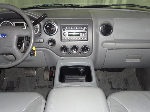 Ford Expedition 2006 photo 3