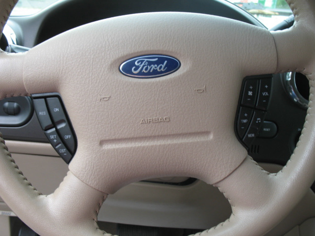 Ford Expedition 2006 photo 1