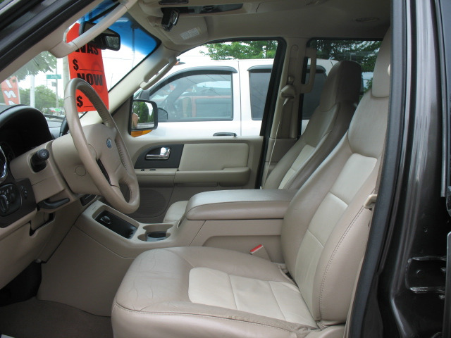 Ford Expedition 2006 photo 16