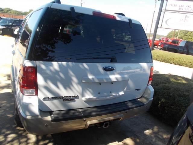 Ford Expedition 2006 photo 2