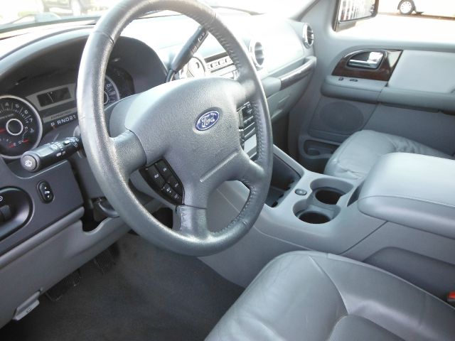 Ford Expedition 2006 photo 2