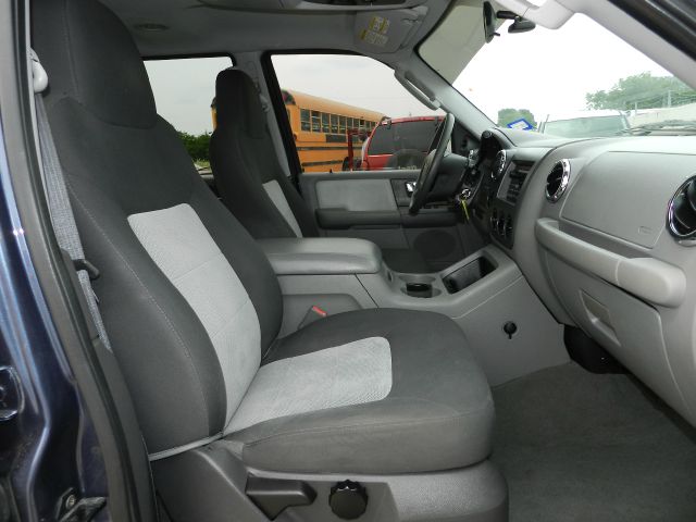 Ford Expedition SL 4x4 Regular Cab SUV