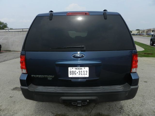 Ford Expedition 2006 photo 2