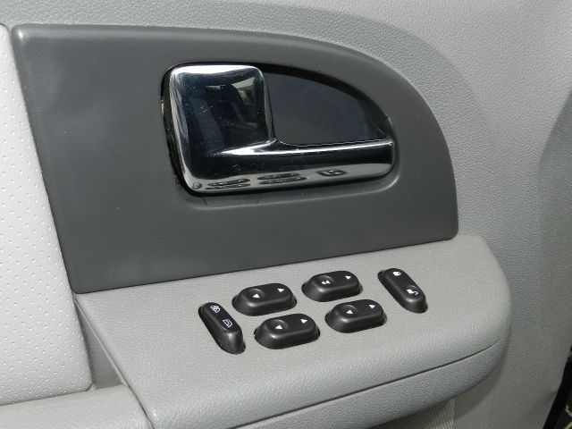 Ford Expedition 2006 photo 26