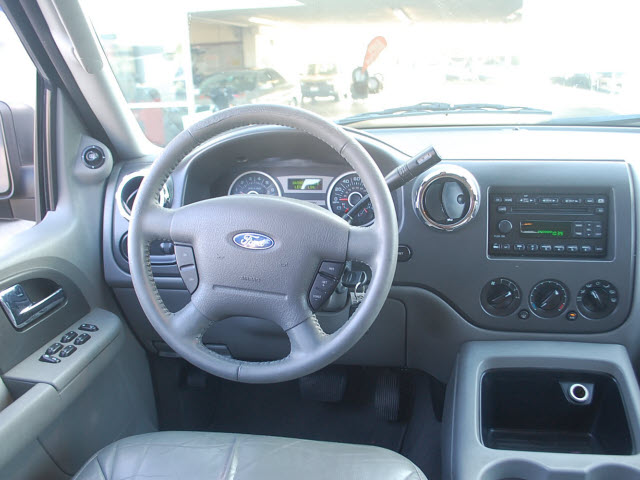 Ford Expedition 2006 photo 4