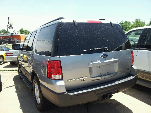 Ford Expedition 2006 photo 2